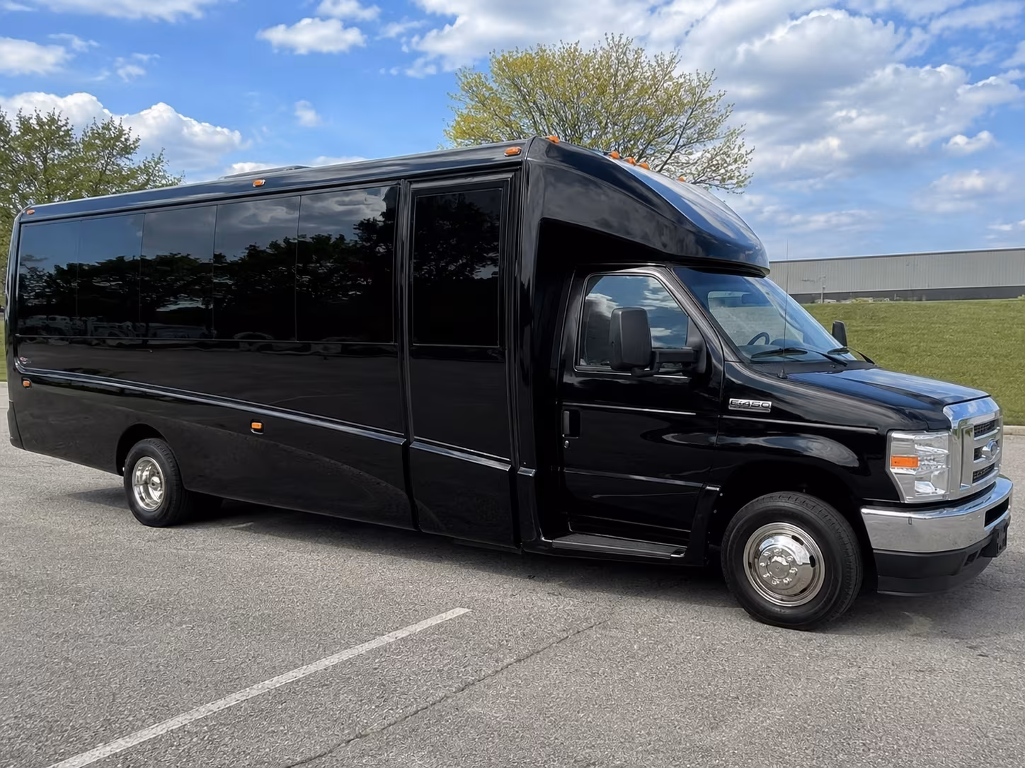 how distance and duration of your trip affect charter bus rates in missouri city