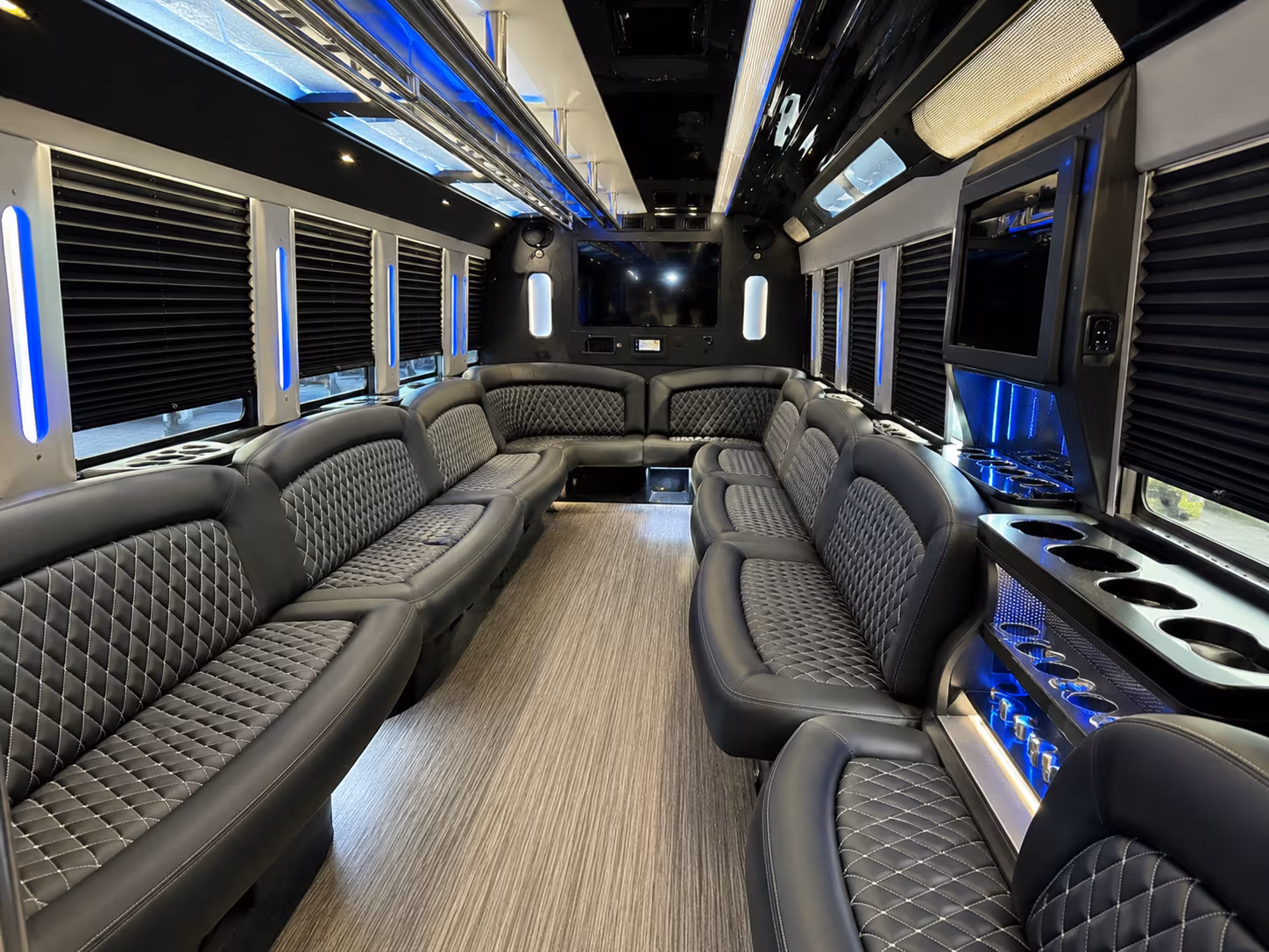 missouri city holiday party bus rental