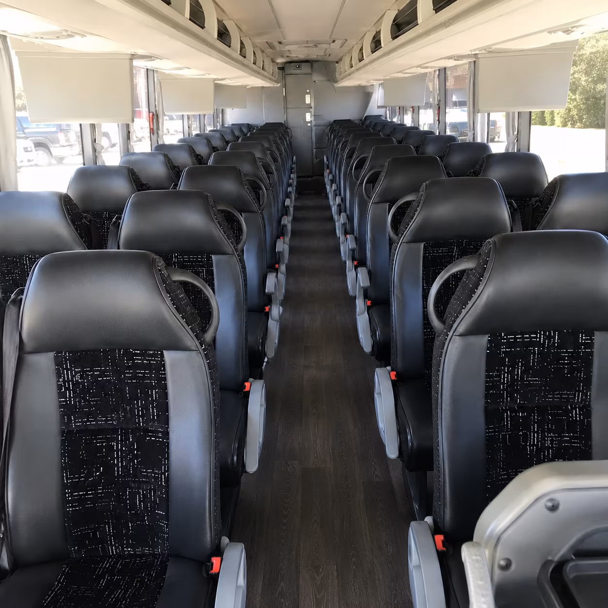 missouricitycharterbuscompany com is ready to get your group to toyota center and shell energy stadium