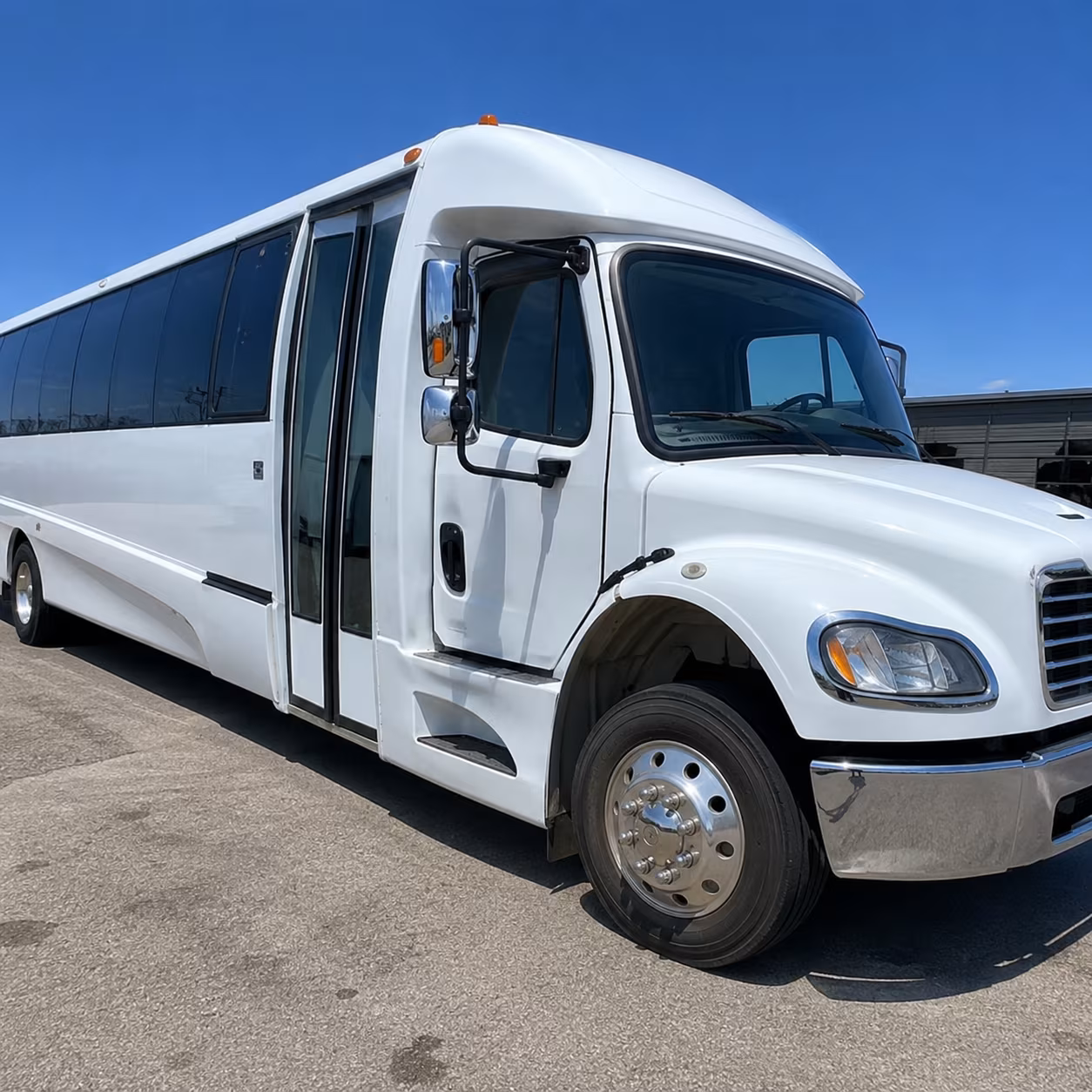 rosenberg create a night to remember with rosenberg prom bus rentals
